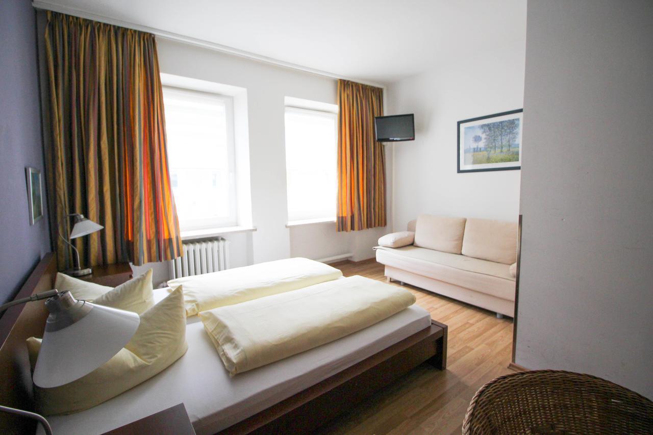 Hotel Pension Am Hauptbahnhof Munich Exterior photo